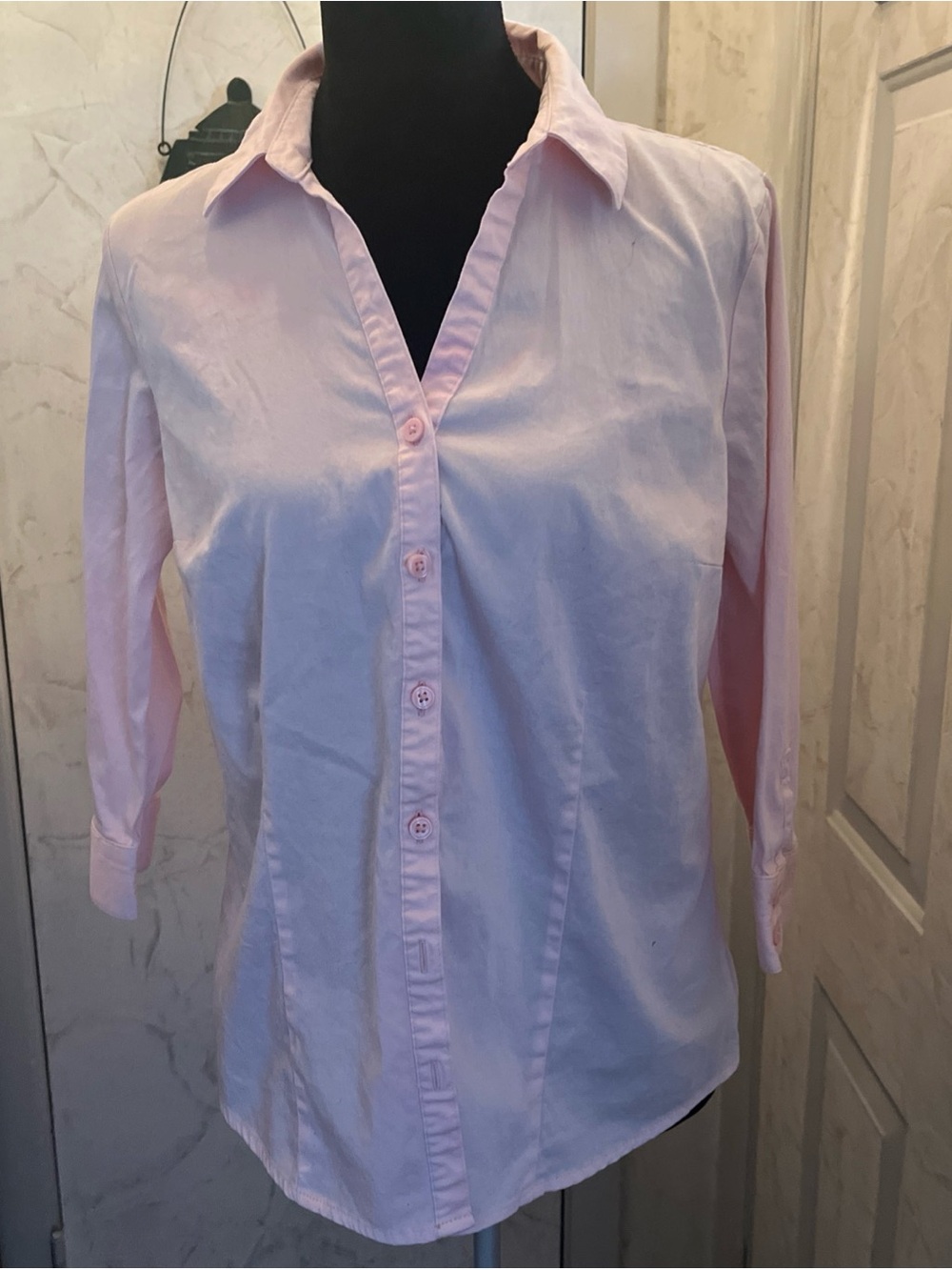 Classic Women's Light Pink Button-Front Shirt Dana Buchman